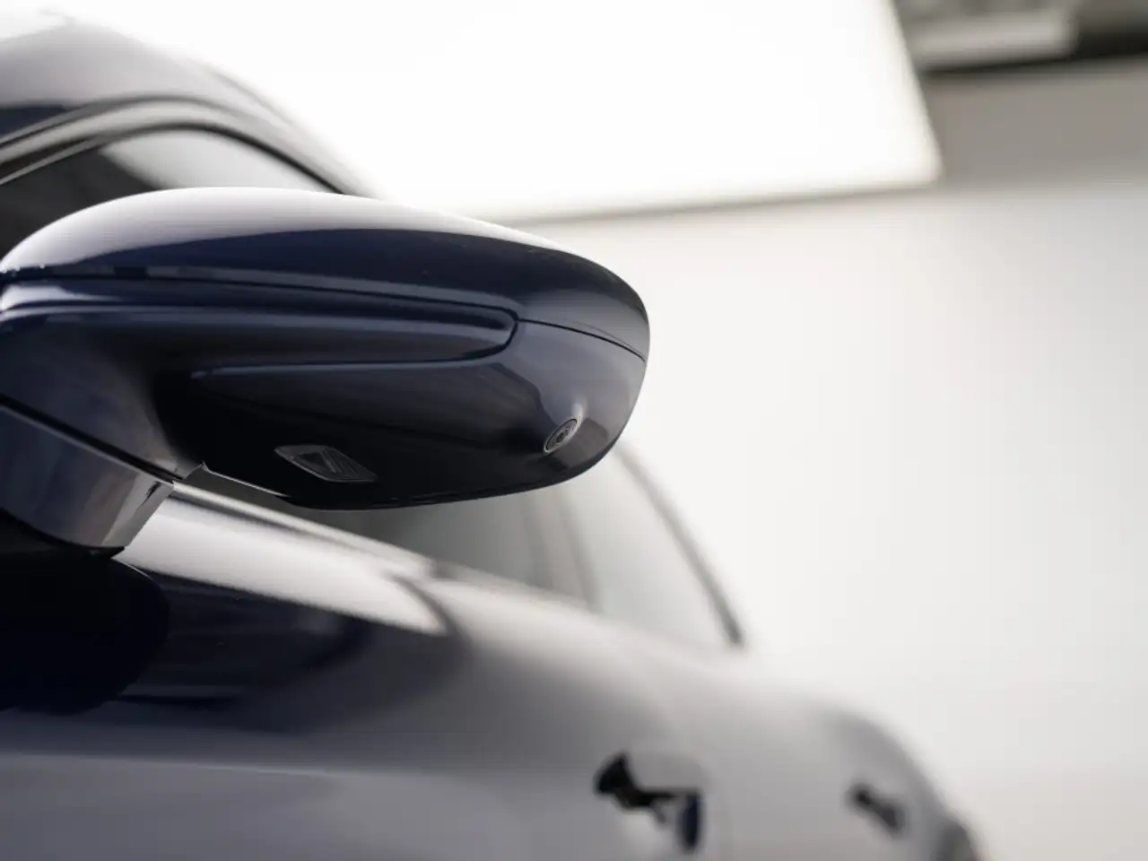 Porsche Taycan снимка Porsche Taycan