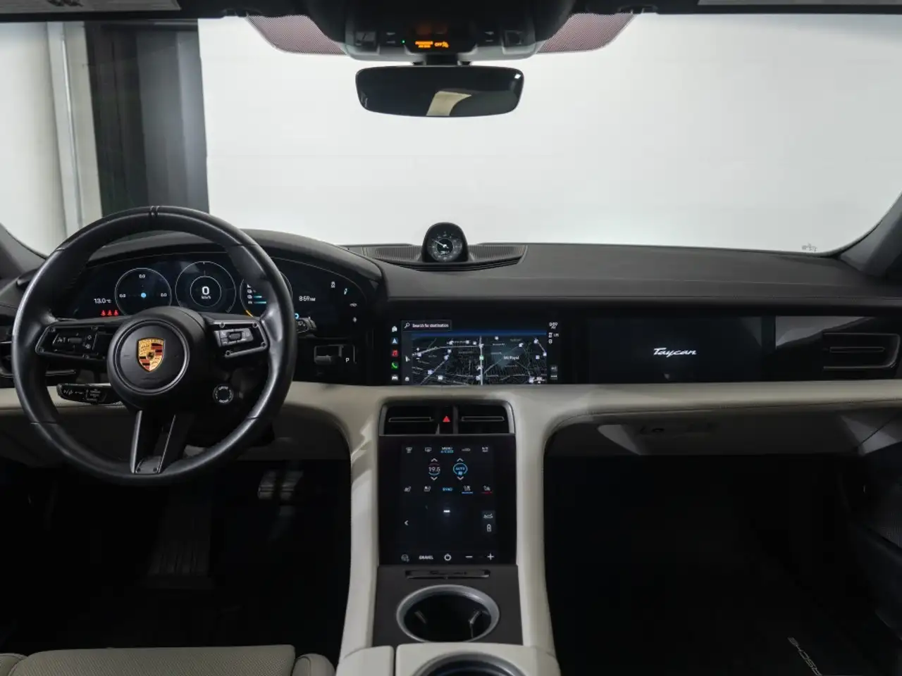 Porsche Taycan снимка Porsche Taycan