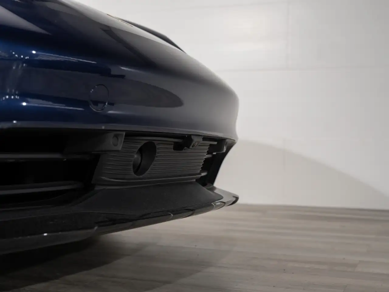 Porsche Taycan снимка Porsche Taycan
