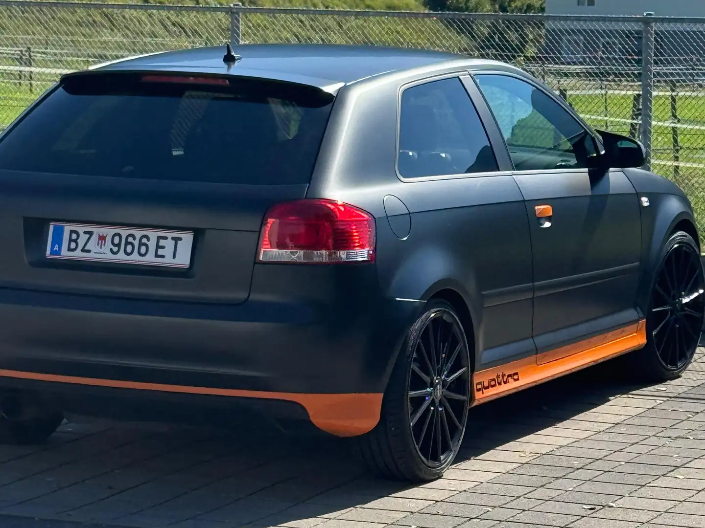 Audi S3 A3 S3 quattro Schwarz - 2