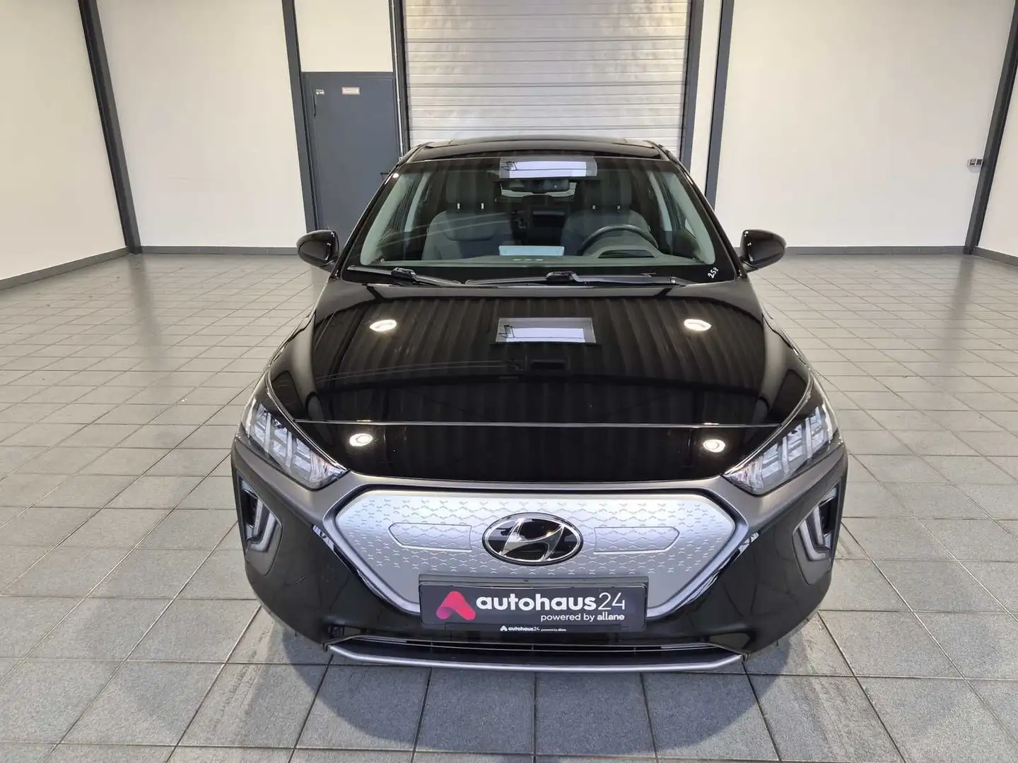 Hyundai IONIQ 38,3 kWh Style LED|Navi|PDC|Kamera|Sitzhz Schwarz - 2