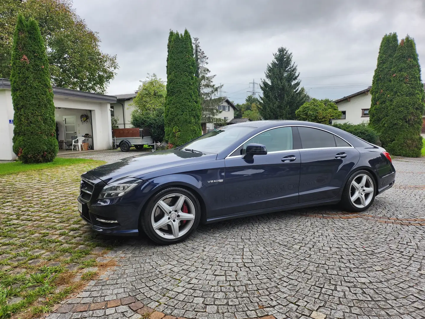 Mercedes-Benz CLS 500 CLS 500 BlueEfficiency 4MATIC Aut. Blau - 1