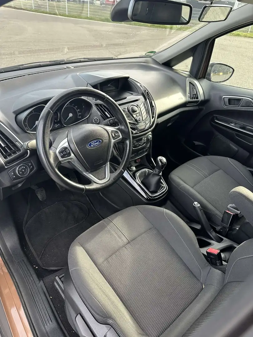 Ford B-Max 1.6 TDCi 95 FAP Titanium X Marrón - 2