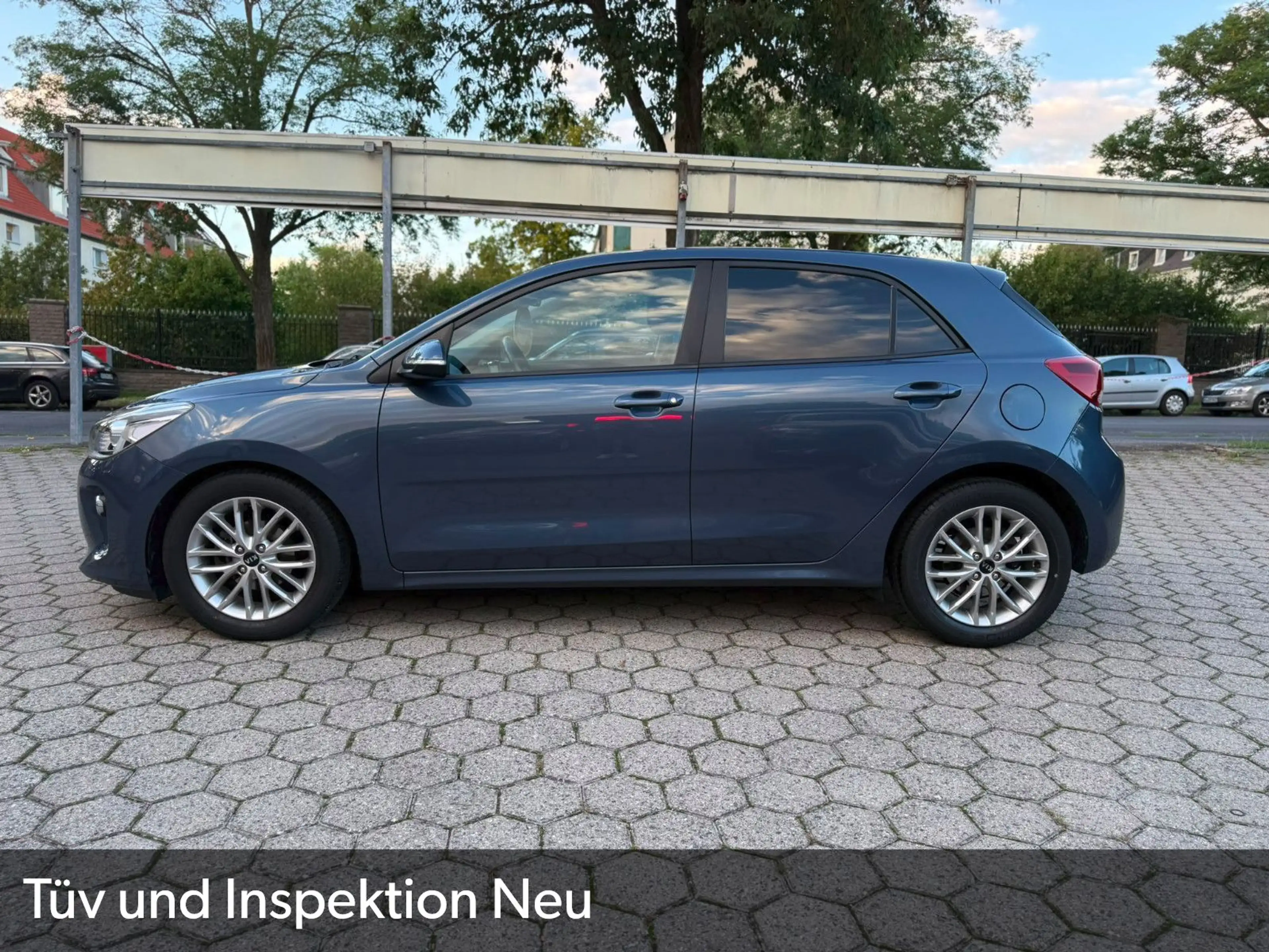 Kia Rio RIO(1,4L-99PS)NAVI.APPLE CARPLAY.1HAND.GARANTIE — photo 2