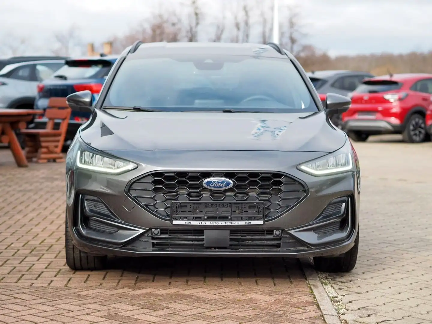 Ford Focus ST-Line125PS MHEV Grau - 2