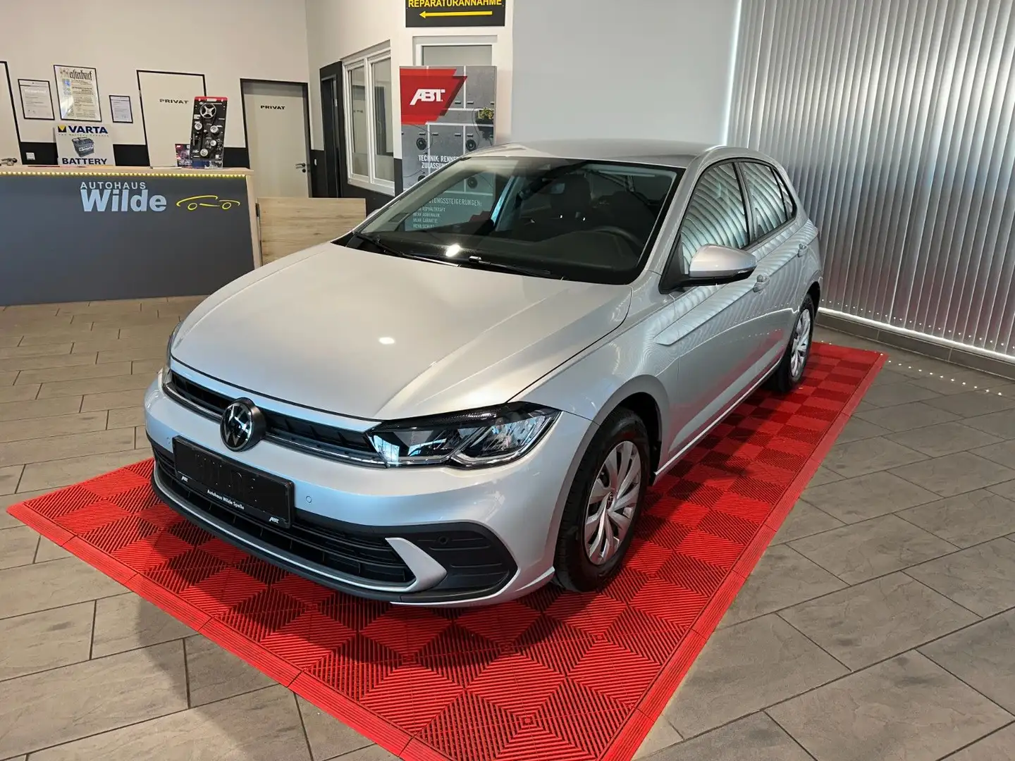 Volkswagen Polo VI LED PDC Sitzheizung Digitacho Zilver - 1