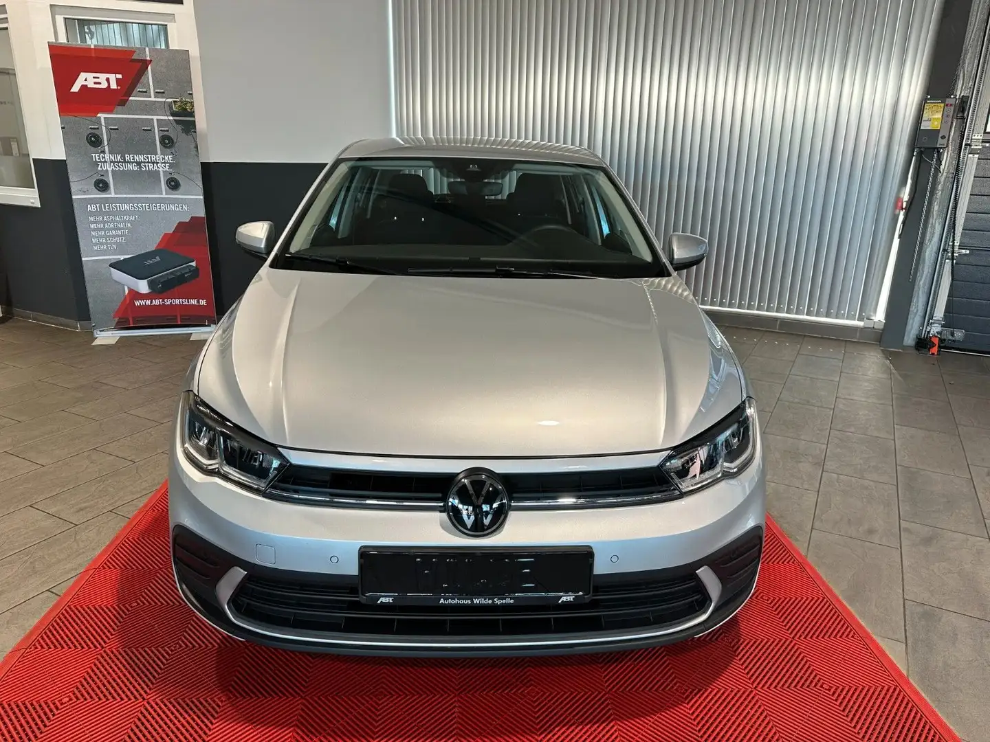 Volkswagen Polo VI LED PDC Sitzheizung Digitacho Zilver - 2
