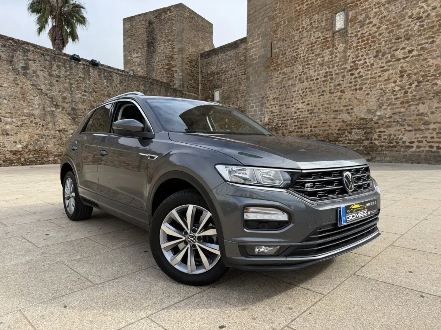Volkswagen T-Roc 2.0TDI Advance R-Line Gris - 2