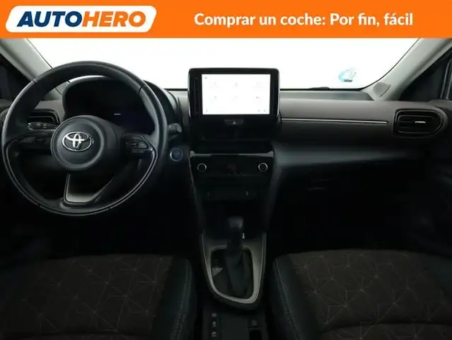 Toyota Yaris Cross view 13