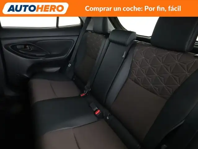 Toyota Yaris Cross view 15