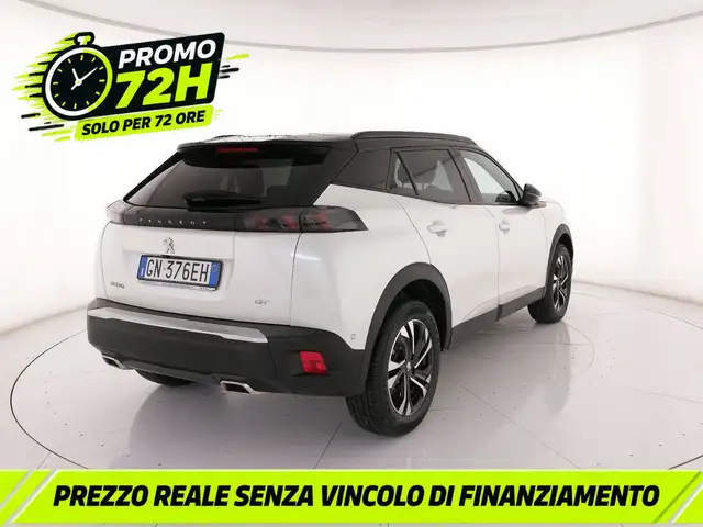 Peugeot 2008 view 2