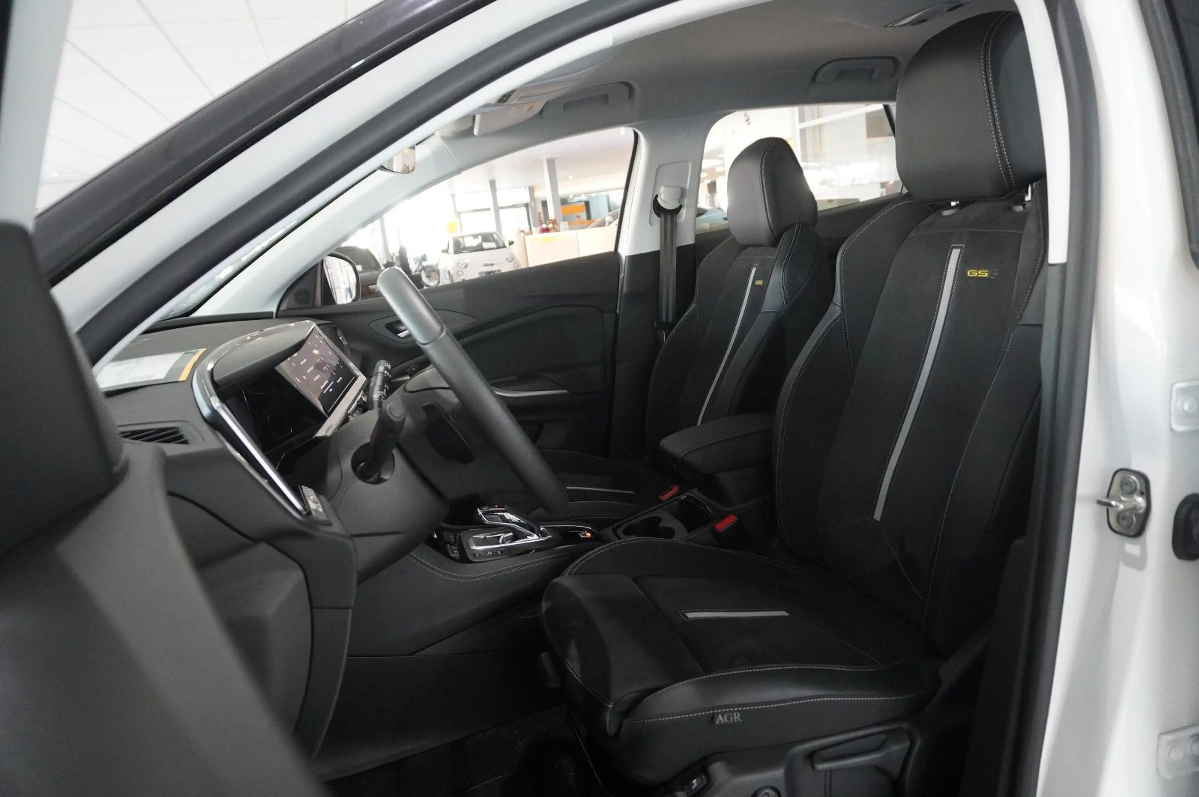 Opel Grandland X 1.6T GSe HYBRID 4X4 NAVI/LED/SPORT — photo 20