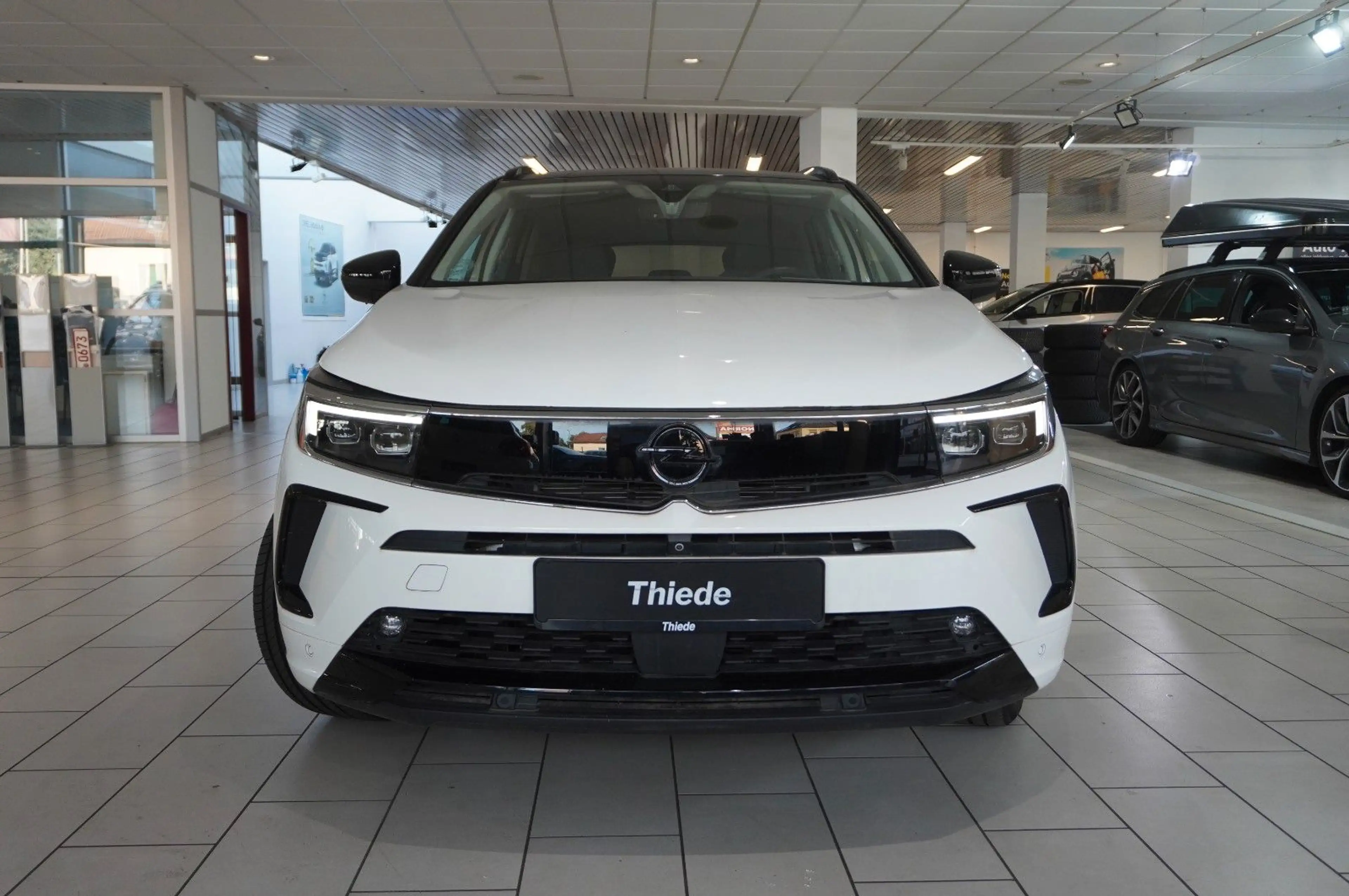 Opel Grandland X 1.6T GSe HYBRID 4X4 NAVI/LED/SPORT — photo 6