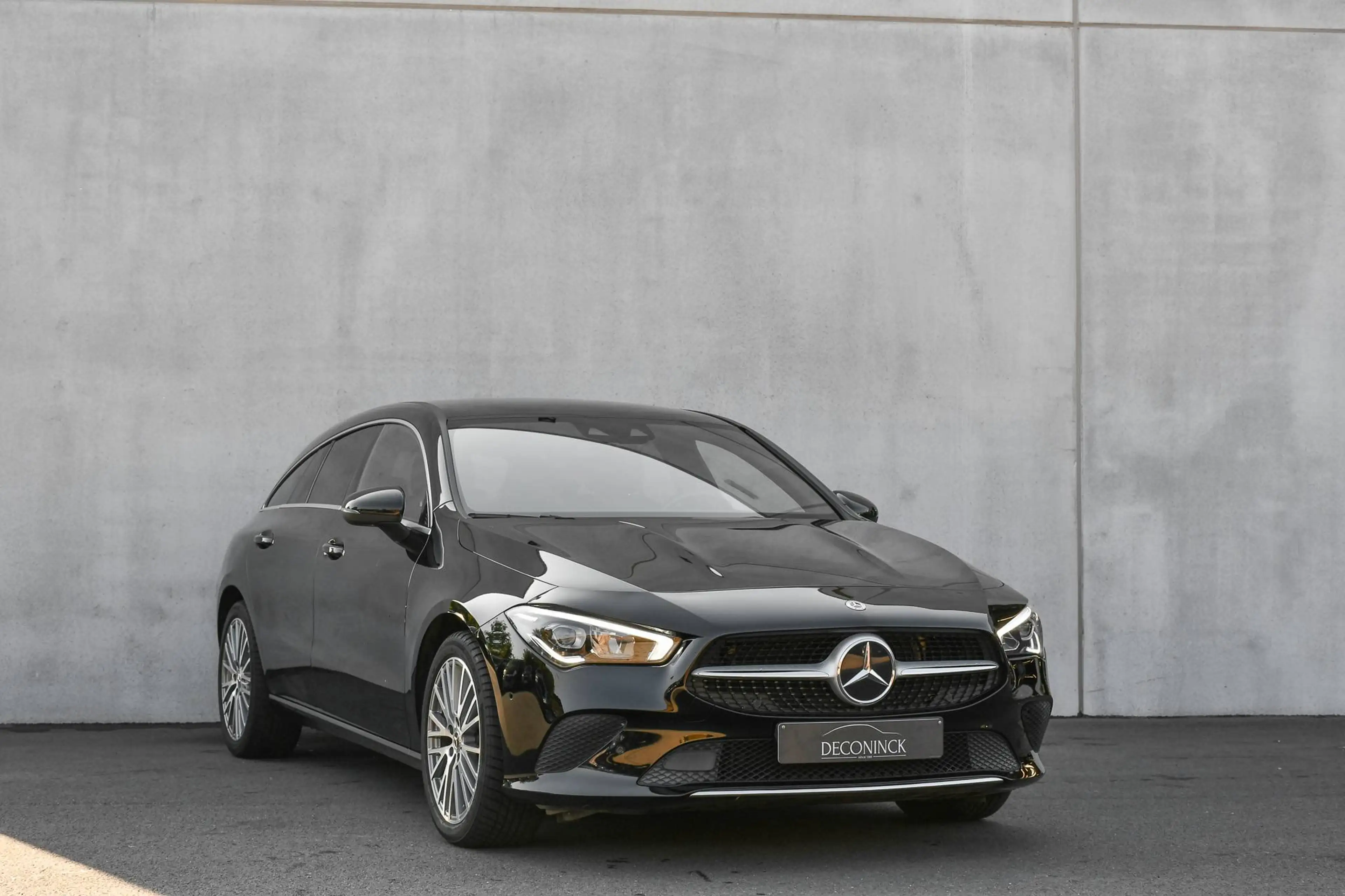 Mercedes-Benz CLA 180 CLA 180 *CAMERA*CARPLAY*AMBIENT*LED*LEDER*WIDESCREEN*NAVI* — photo 4