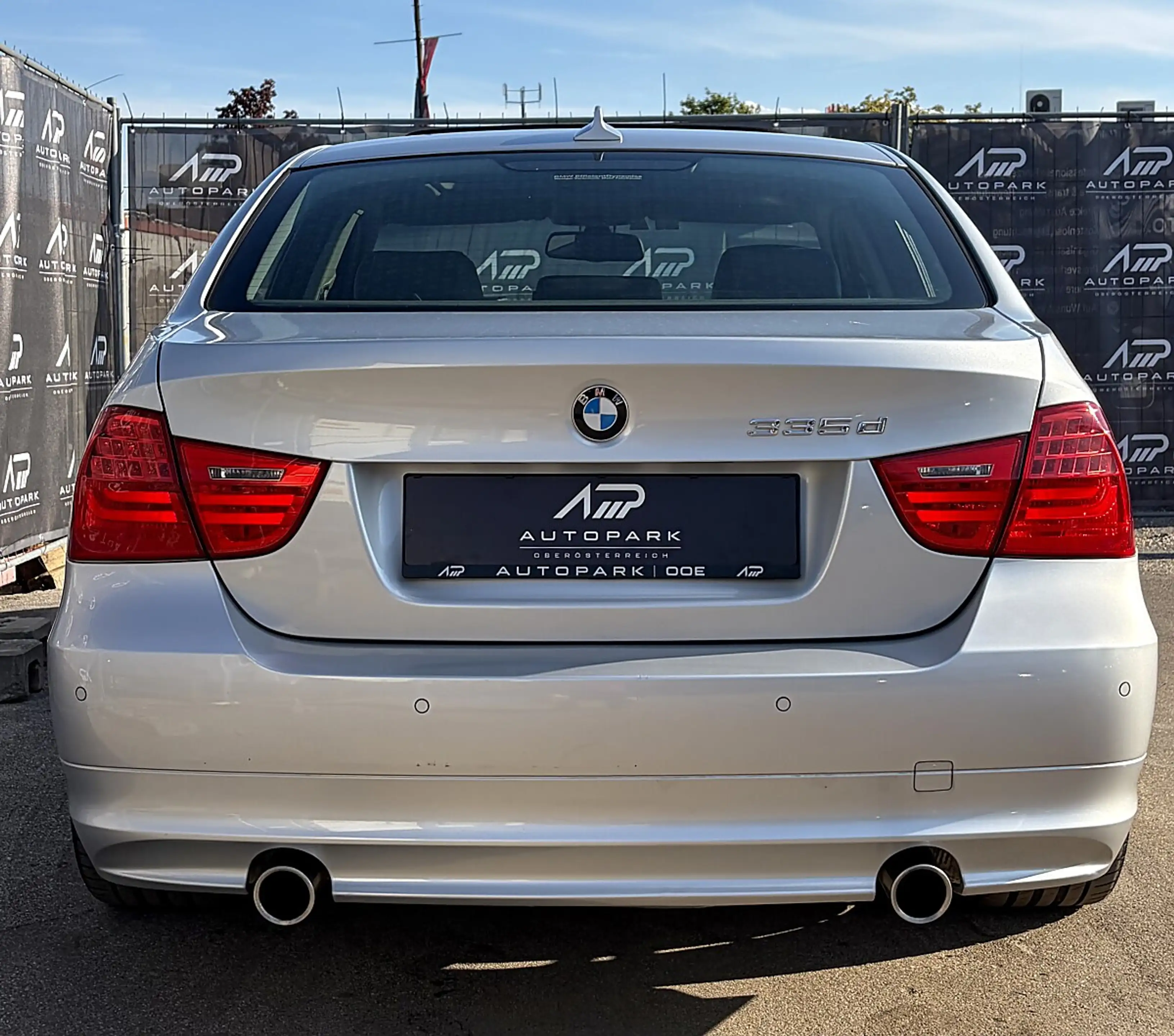 BMW 335 d LCI Facelift*3.0 Diesel*Automatik*Leder*Panor... — photo 7