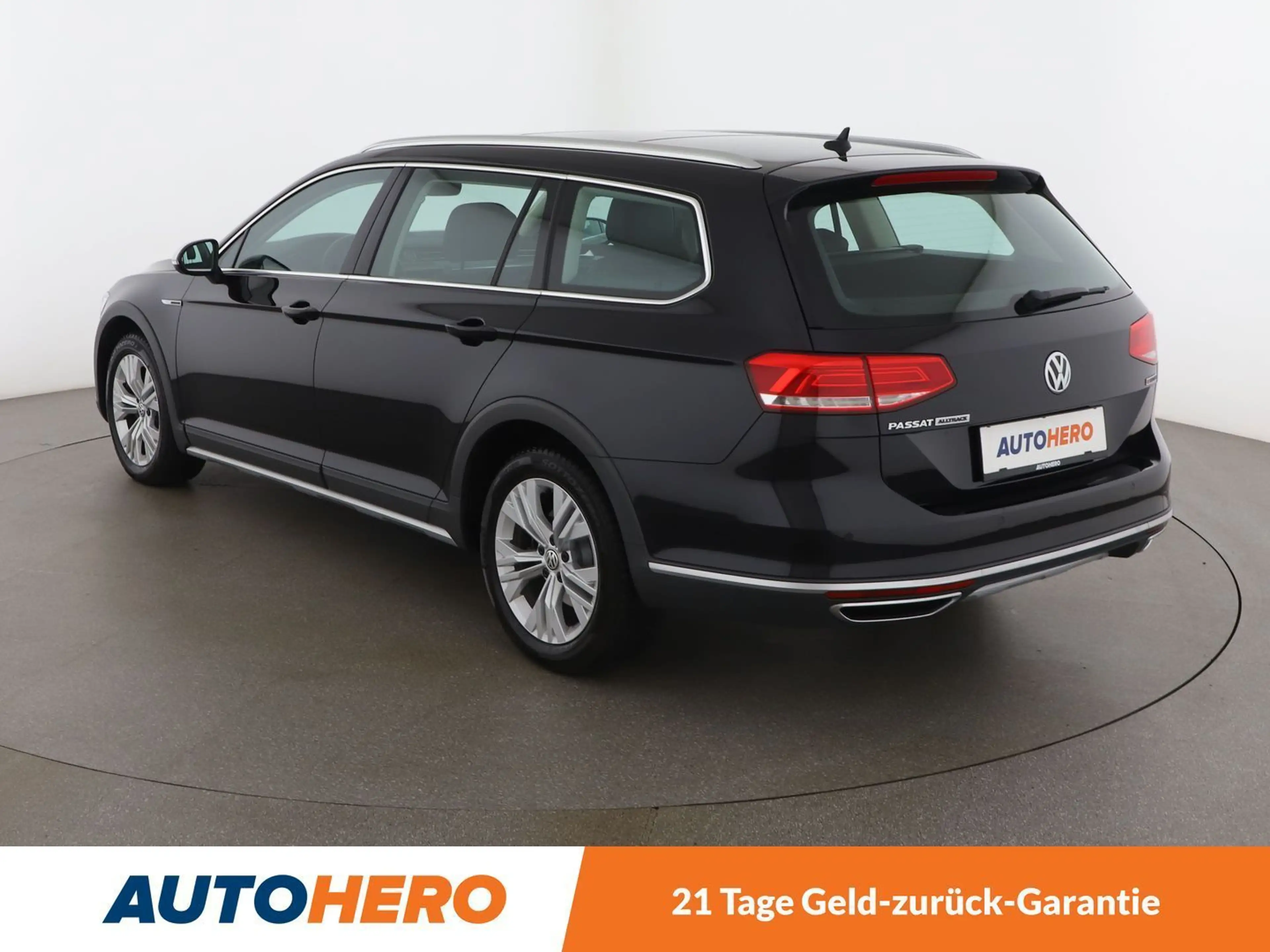 Volkswagen Passat Alltrack 2.0 TDI 4Motion Aut. *NAVI*CAM*ACC*PANO*MASSAGE* — photo 4