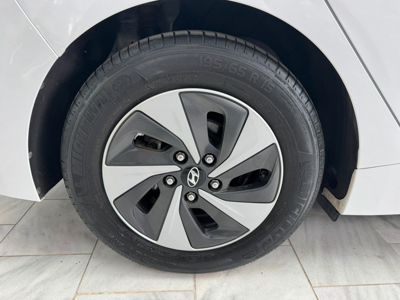 Hyundai IONIQ 1.6 Style Hybrid Navi Kamera 8x bereift — photo 15