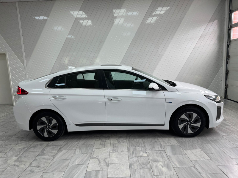 Hyundai IONIQ 1.6 Style Hybrid Navi Kamera 8x bereift — photo 4