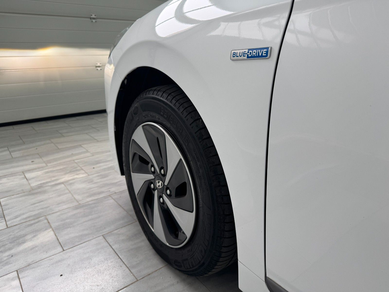 Hyundai IONIQ 1.6 Style Hybrid Navi Kamera 8x bereift — photo 12