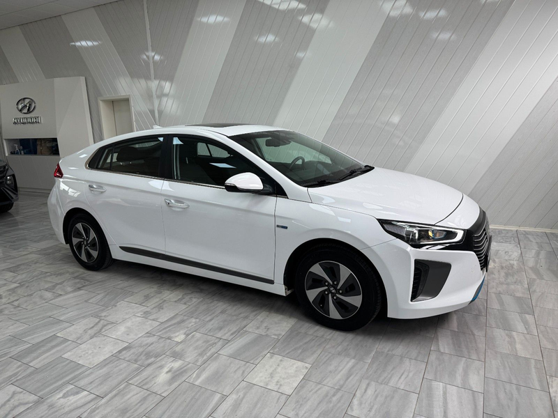 Hyundai IONIQ 1.6 Style Hybrid Navi Kamera 8x bereift