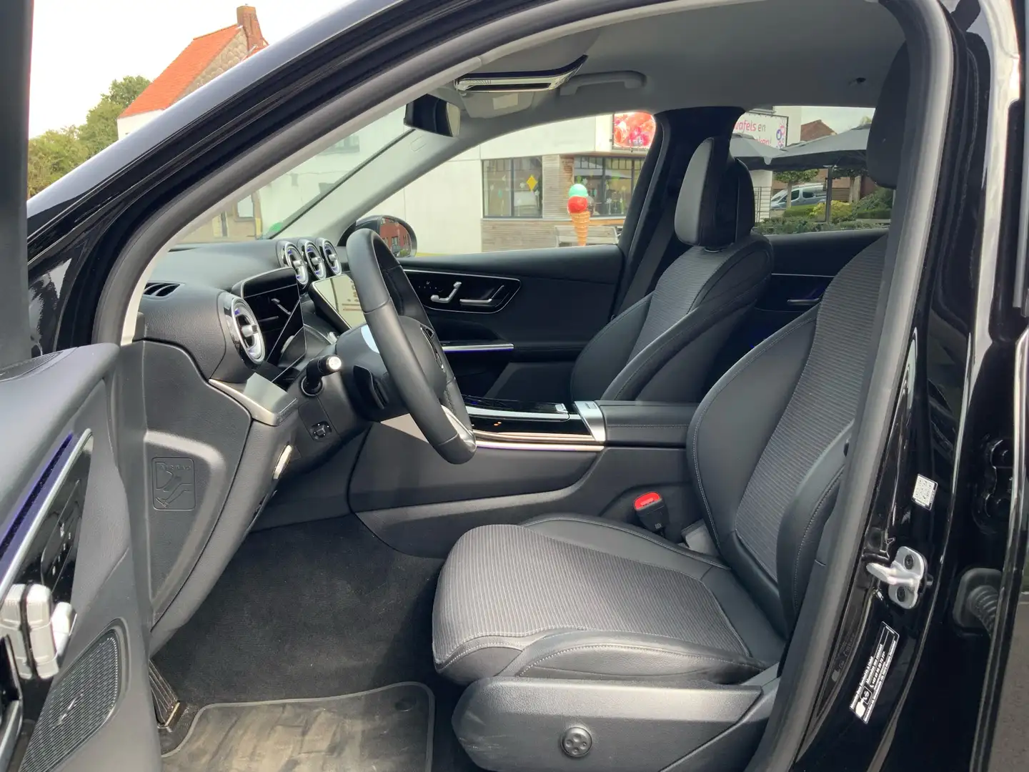 Mercedes-Benz GLC 300 de 4Matic 9G-TRONIC Avantgarde Noir - 2