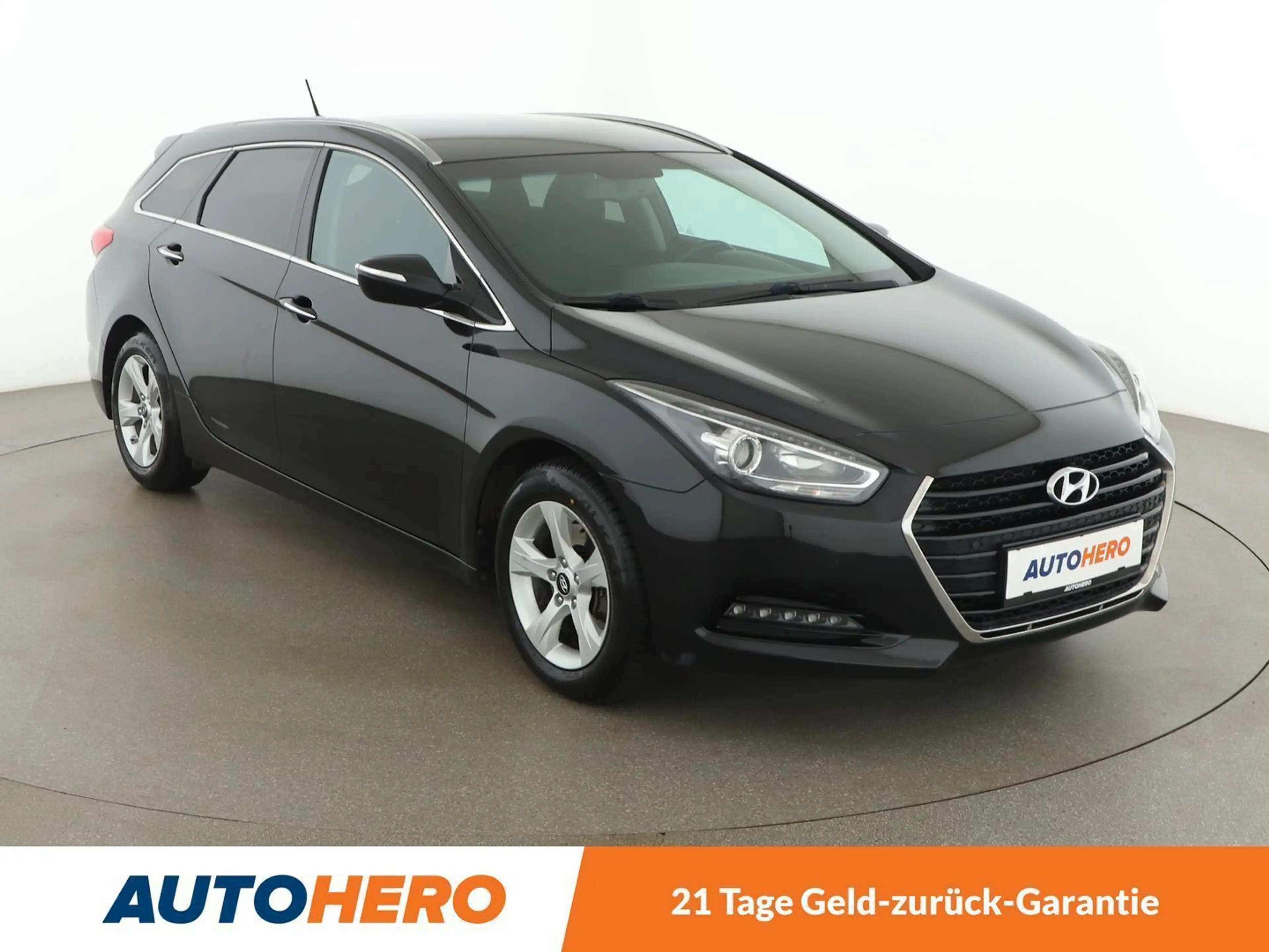 Hyundai i40 1.7 CRDi Premium *TEMPO*PDC*SHZ*KLIMAAUT*BT*AHK* — photo 8