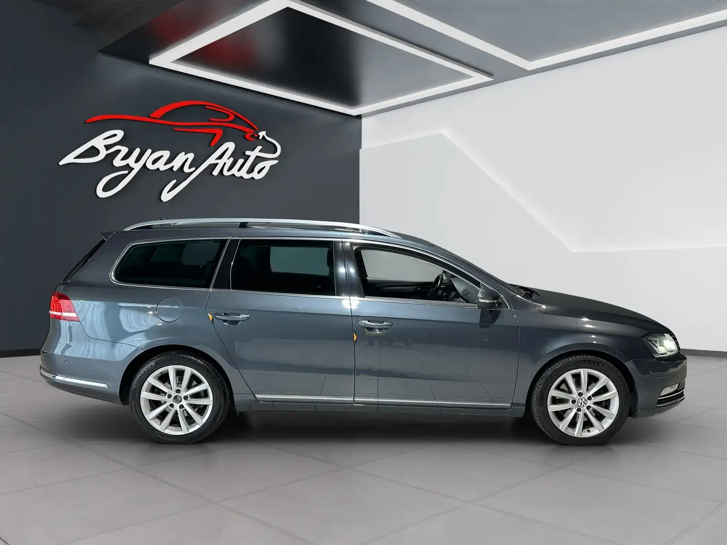 Volkswagen Passat Variant 2.0 tdi Highline BMT dsg - 1