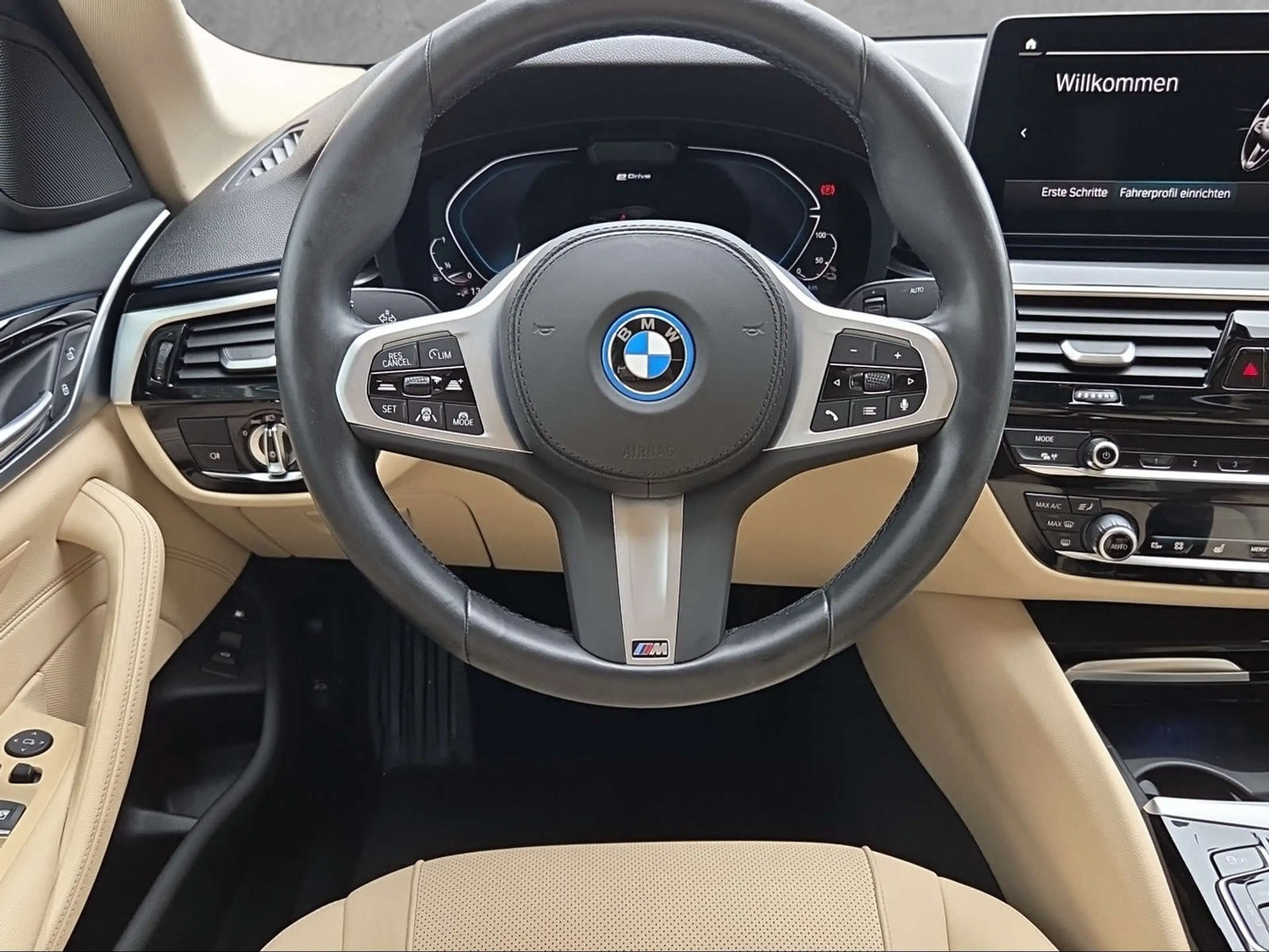 BMW 545 e xDrive Limousine Aut. — photo 12