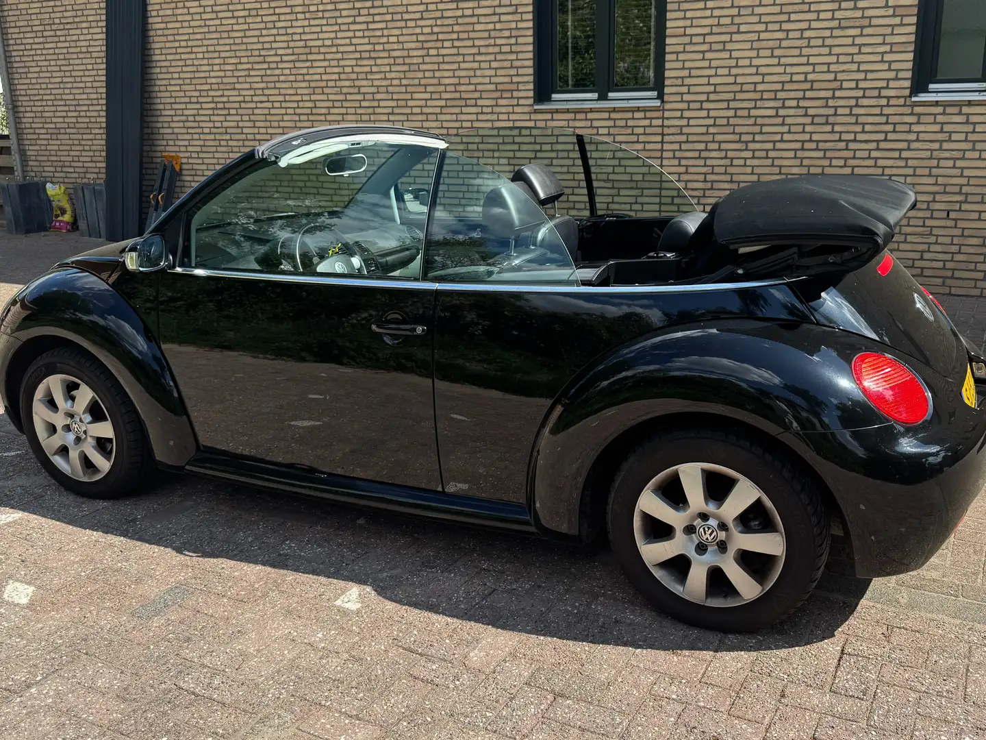 Volkswagen New Beetle New Beetle 1.6 Turijn Comfort Zwart - 2