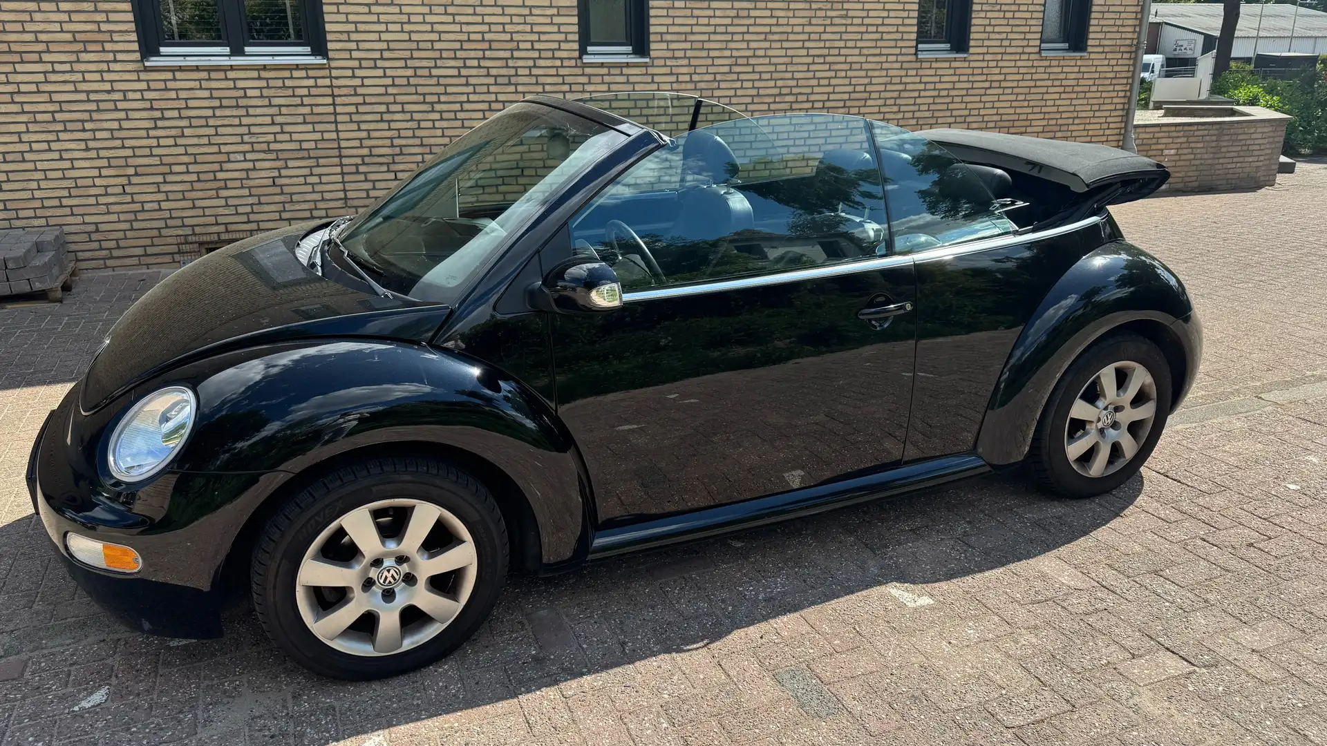 Volkswagen New Beetle New Beetle 1.6 Turijn Comfort Zwart - 1