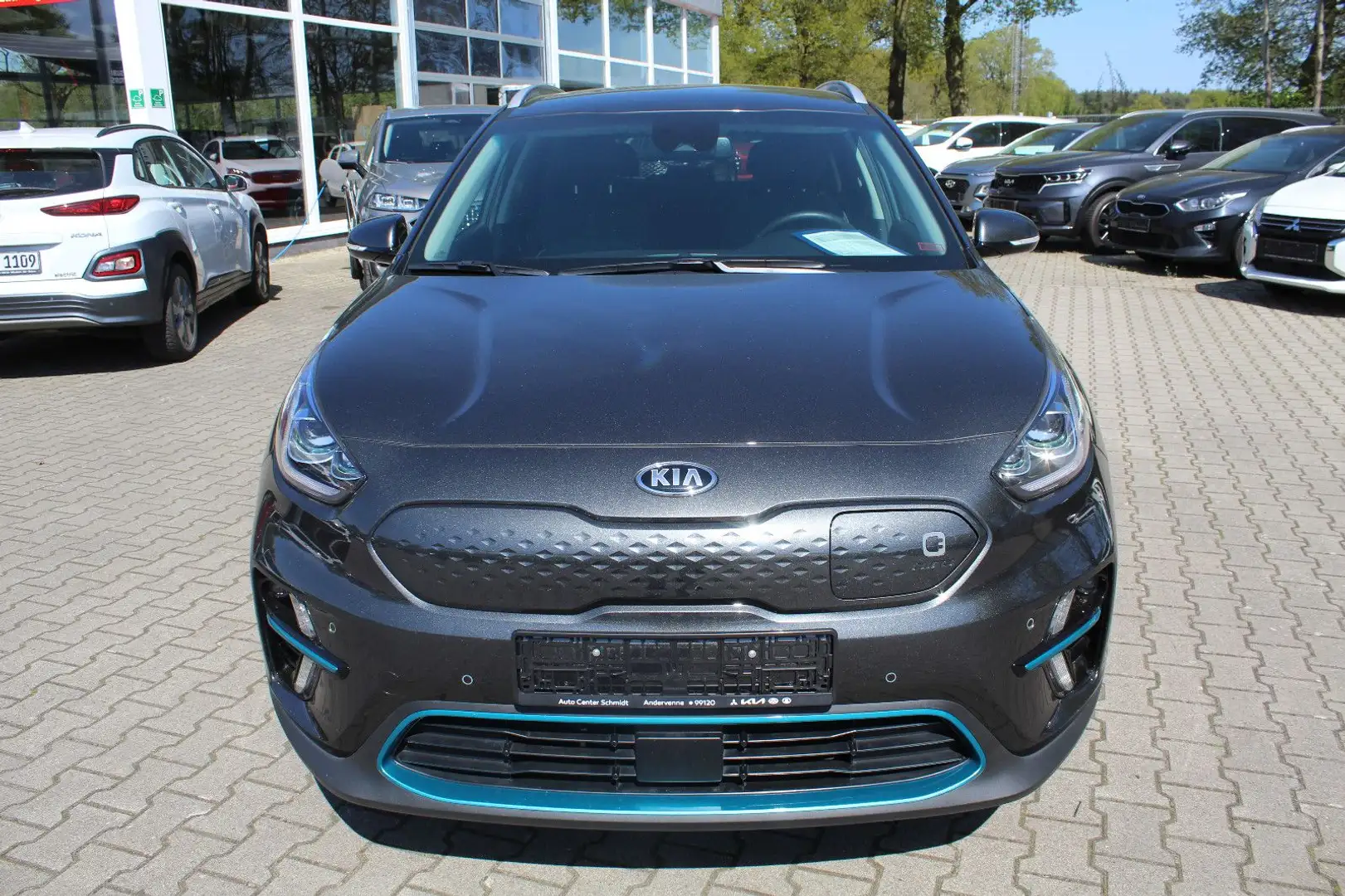 Kia e-Niro 64 kWh Spirit (3 Phasen Lader) Šedá - 2