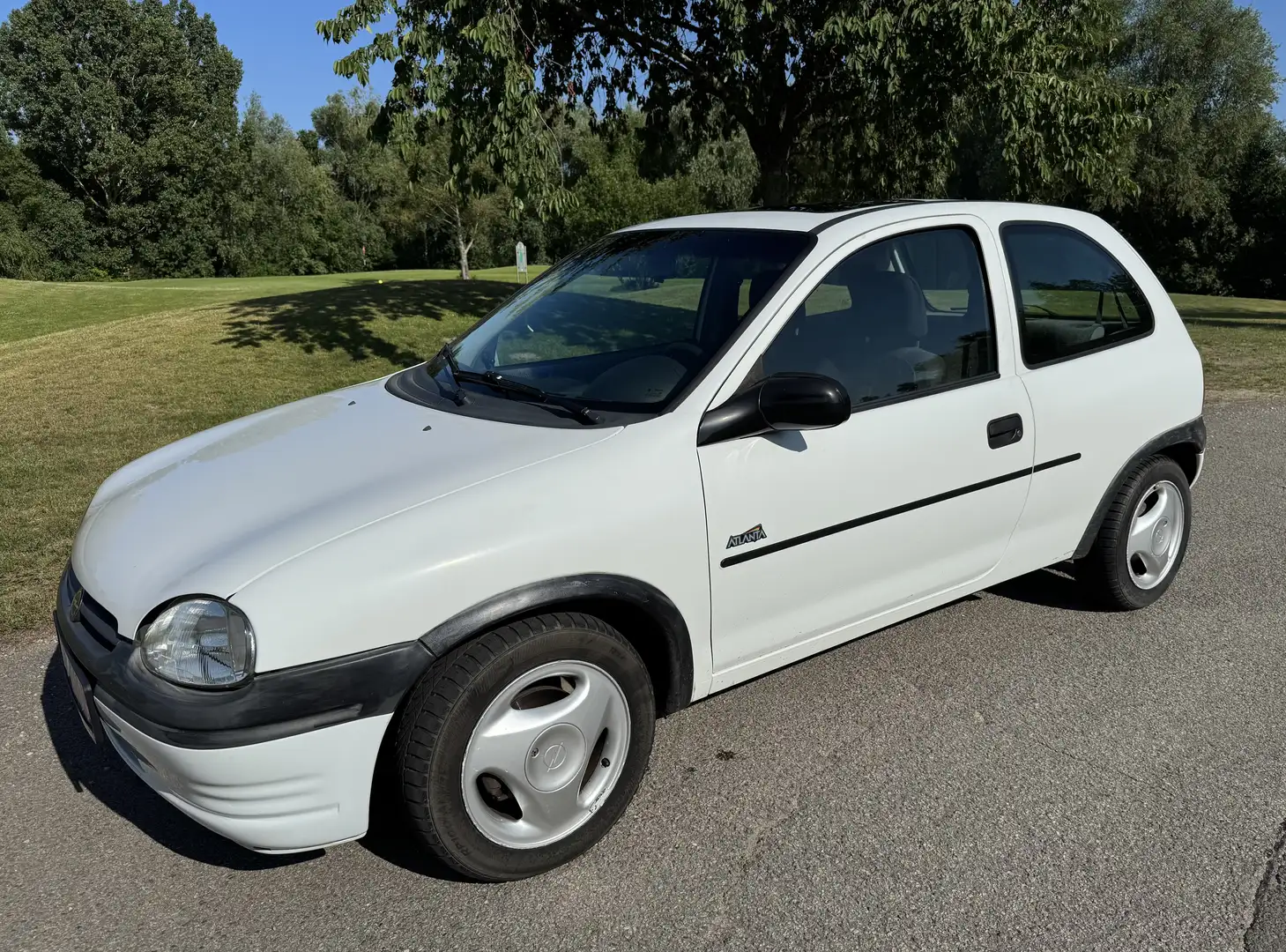 Opel Corsa 16V Atlanta 1.4 Automatik*Klima*Schiebedach*TÜV Blanc - 1