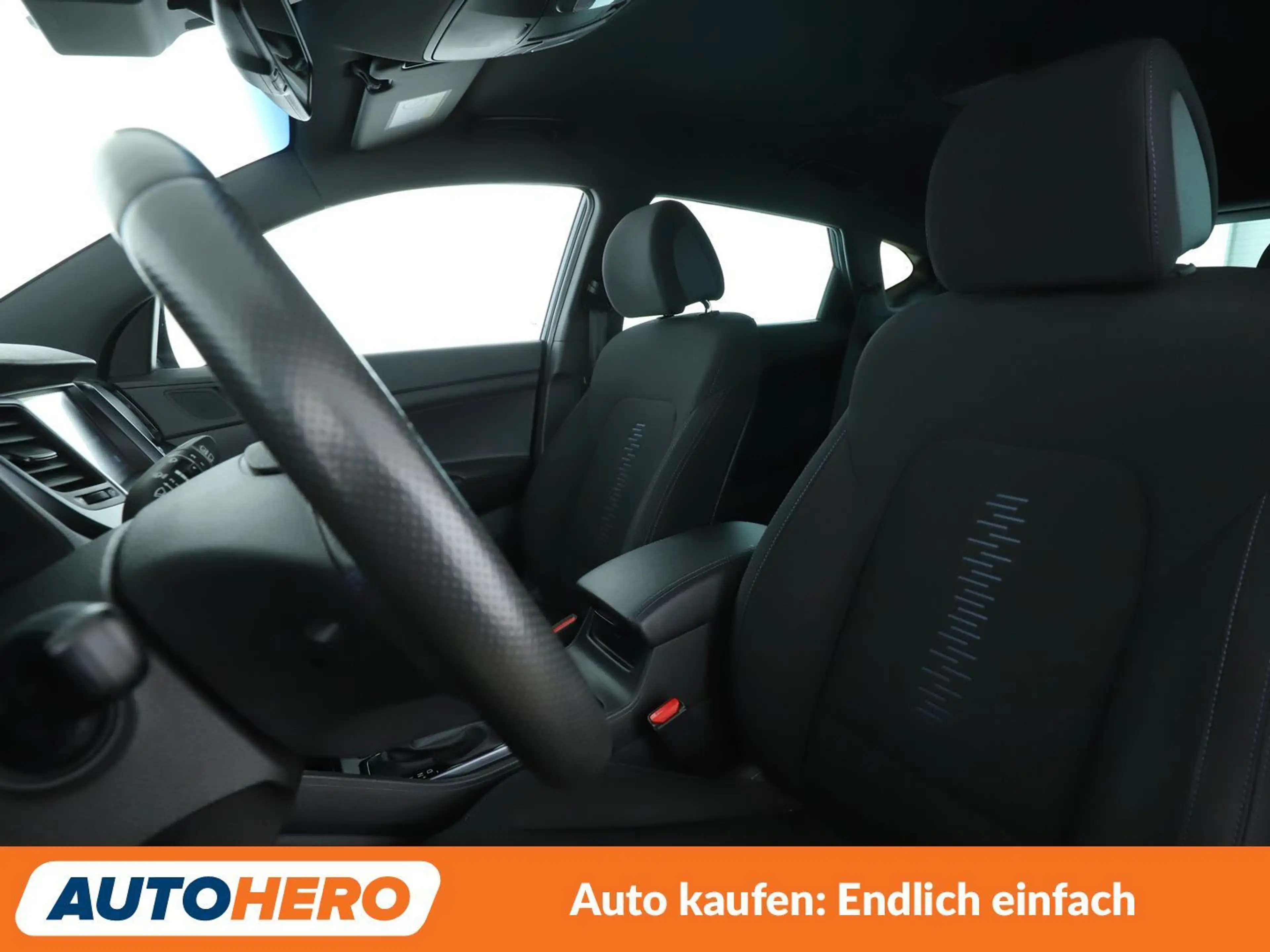 Hyundai TUCSON 1.6 TGDI Passion + 2WD Aut*NAVI*TEMPO*CAM*PDC*AHK* — photo 10