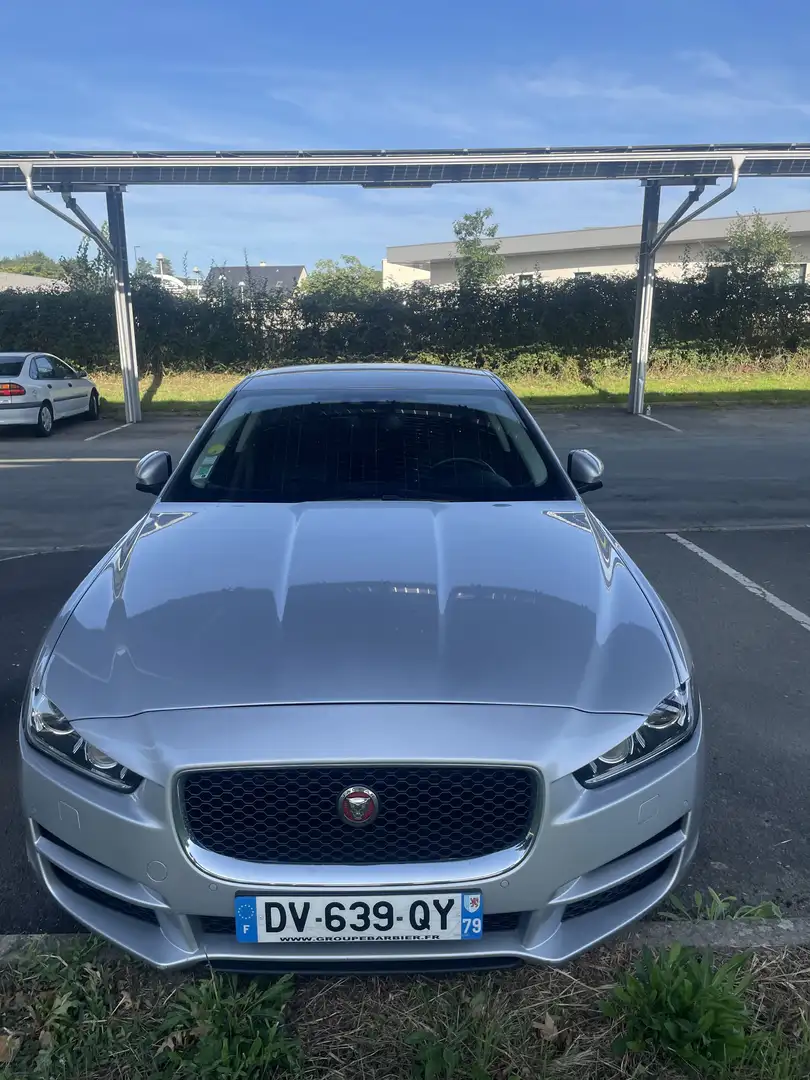 Jaguar XE 2.0 D - 180 ch BVA Prestige - 1