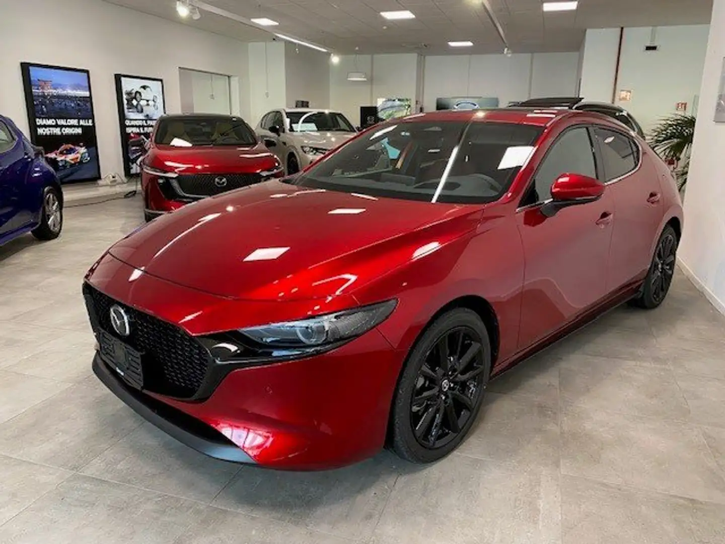 Mazda 3 3 5p 2.0 m-hybrid Takumi Red 186cv 6at Czerwony - 1