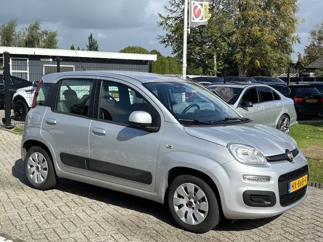 Fiat Panda view 3