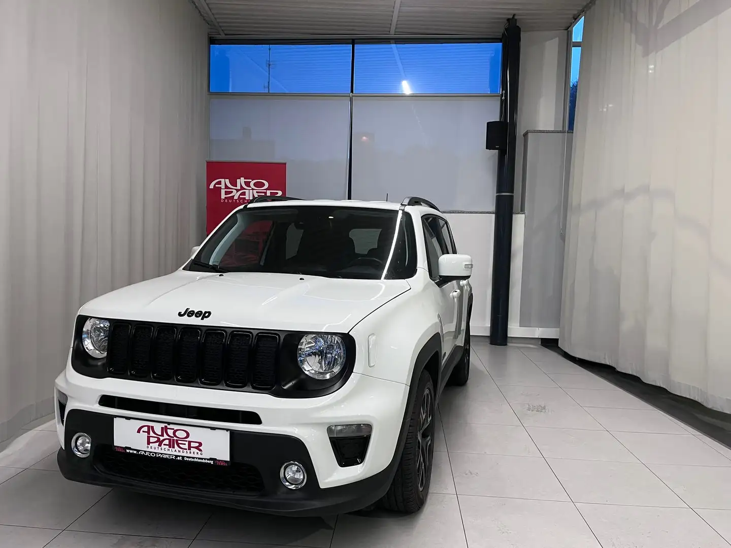 Jeep Renegade 1,0 MultiAir T3 FWD 6MT 120 Lon Weiß - 2