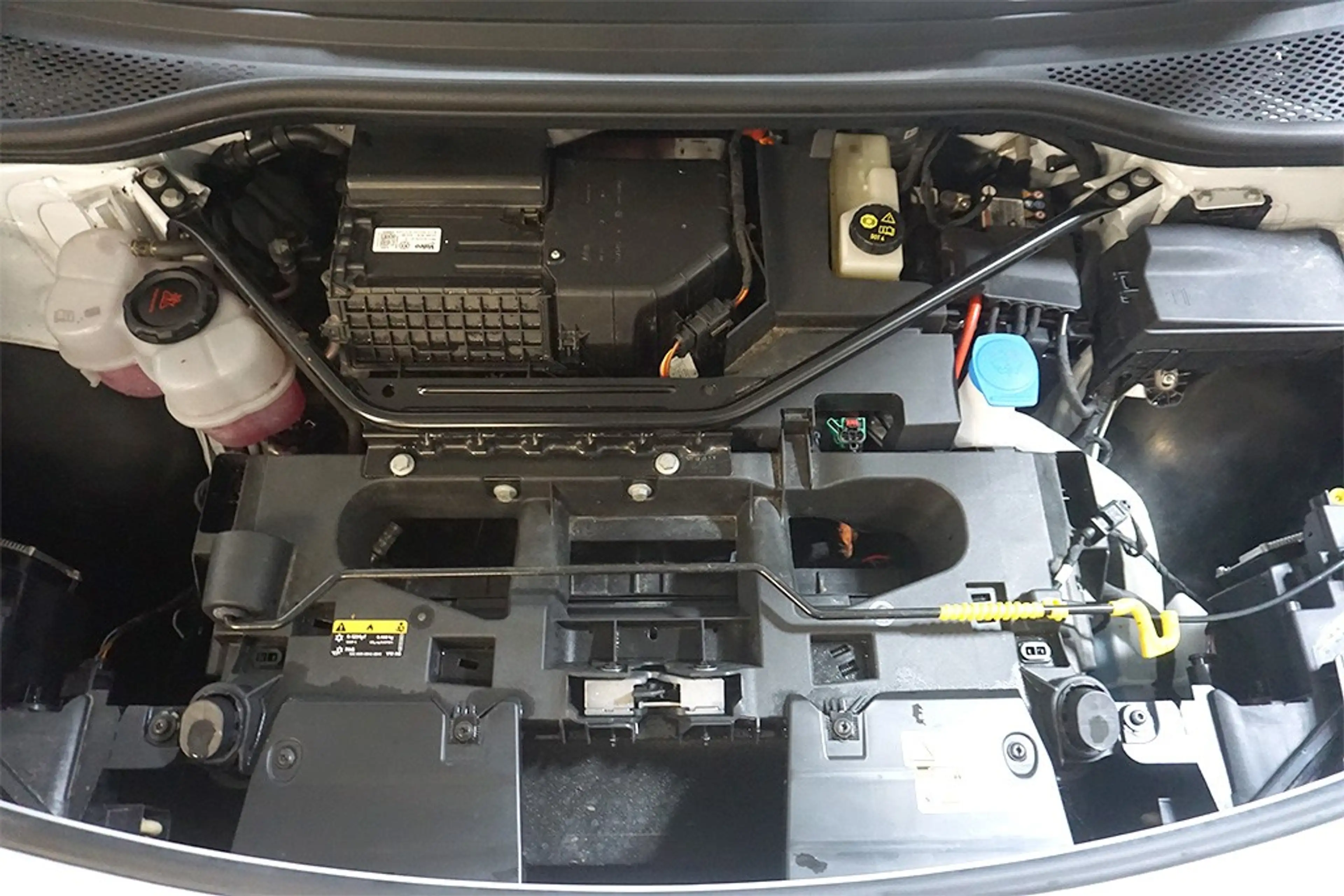 Volkswagen ID.4 Pure Performance Virtual Navi SHZ LED — photo 14