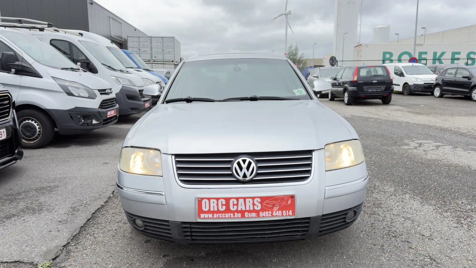 Volkswagen Passat Passat 1.8 i Turbo Highline LPG Zilver - 1