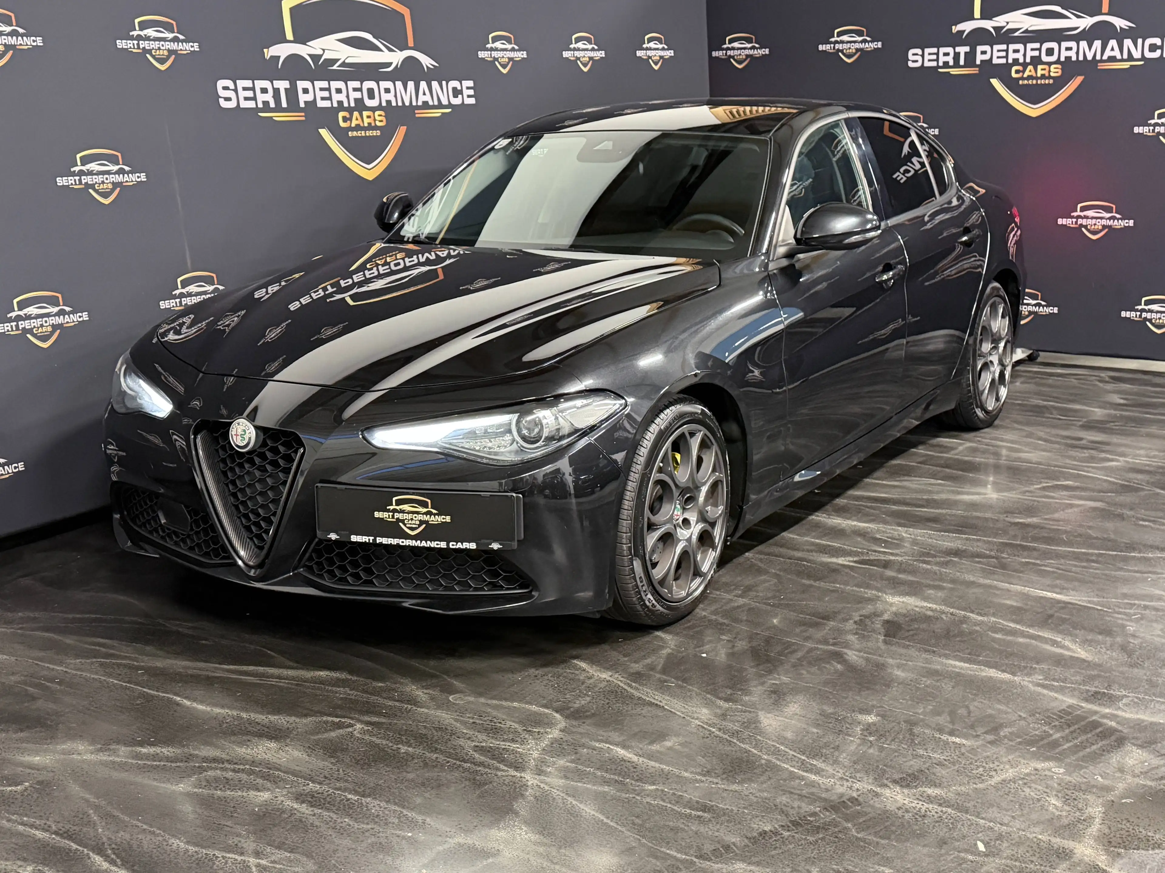 Alfa Romeo Giulia 150 PS ALLRAD — photo 2