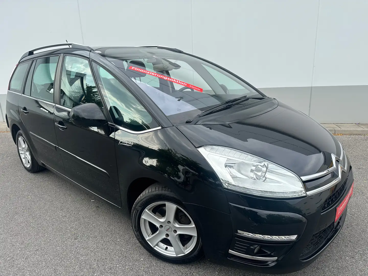 Citroen Grand C4 Picasso Tendance // 150TKM // NAVI // NEU ÜBERPRÜFT Schwarz - 2