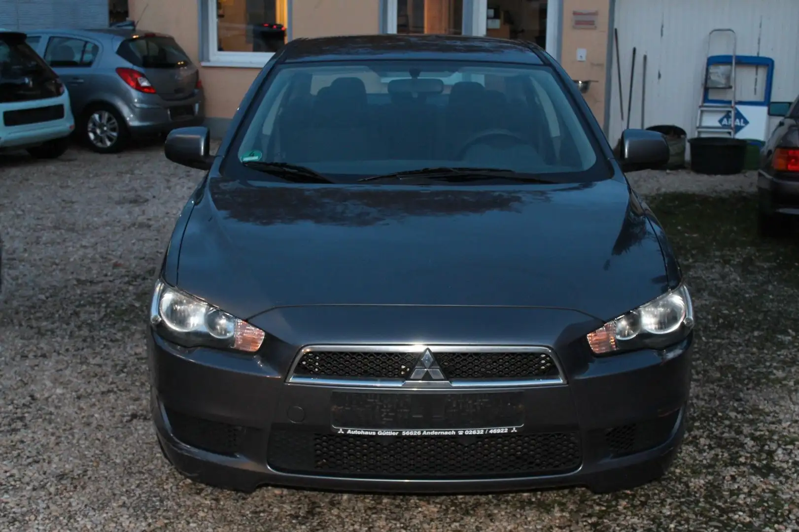 Mitsubishi Lancer Lim. Invite"Klima,Alu"!!! Gris - 2