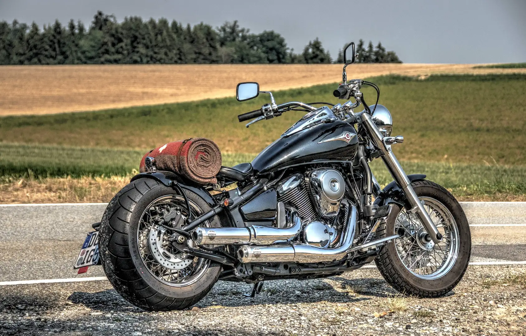 Kawasaki VN 900 Bobber Negro - 1