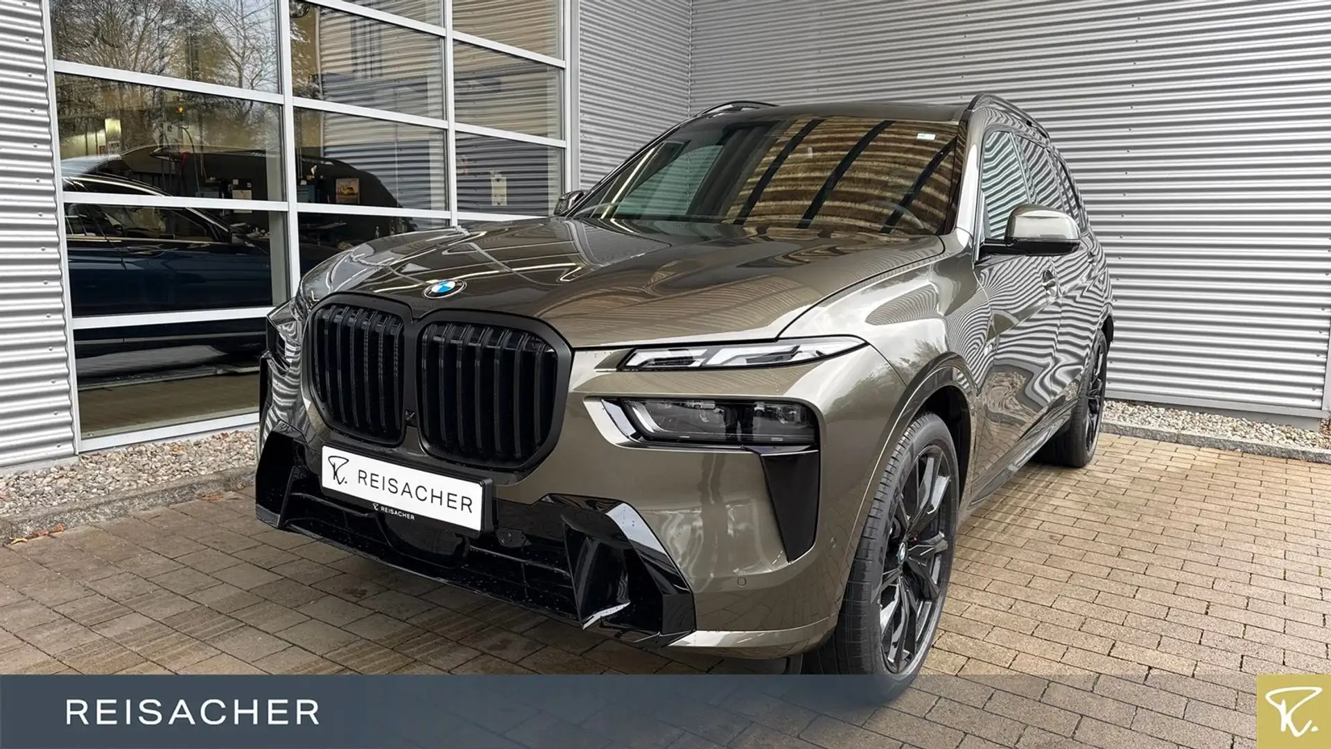 BMW X7 xDrive40d Sportpaket Sitzbelüftung DAB Barna - 1
