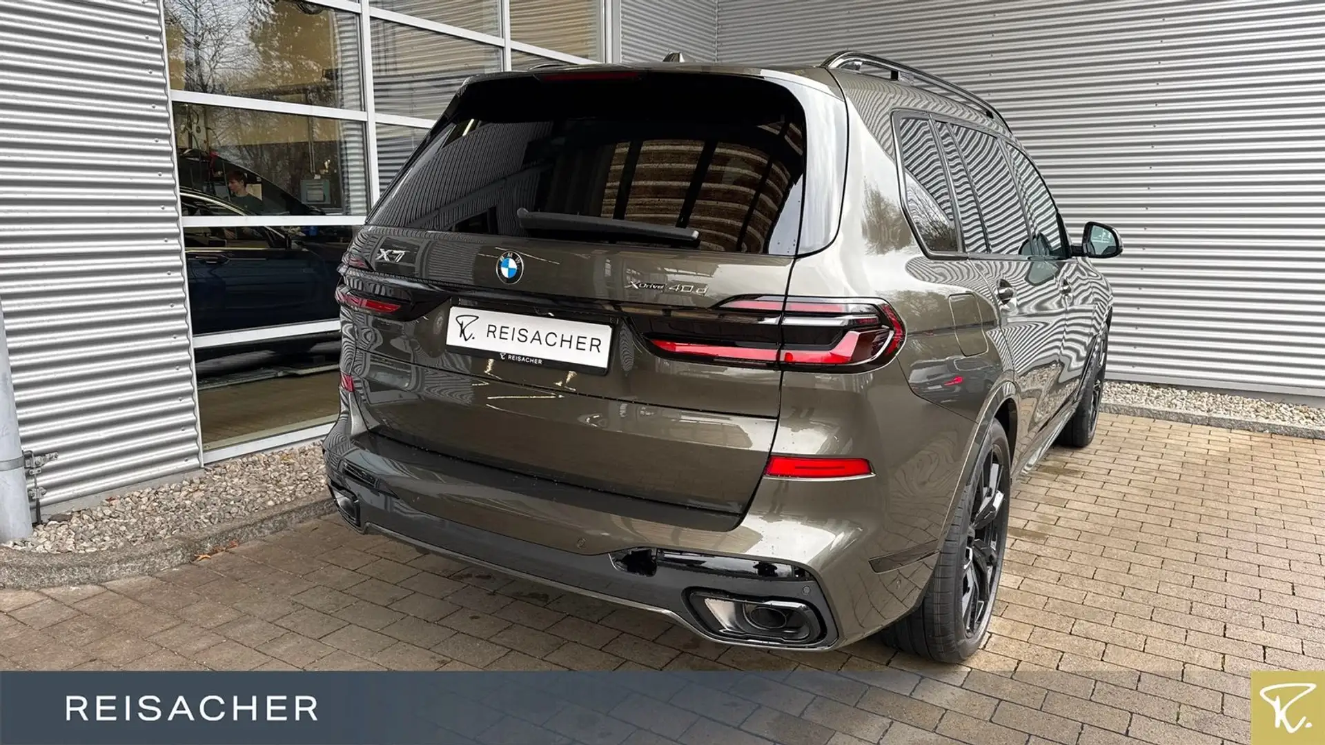 BMW X7 xDrive40d Sportpaket Sitzbelüftung DAB Barna - 2
