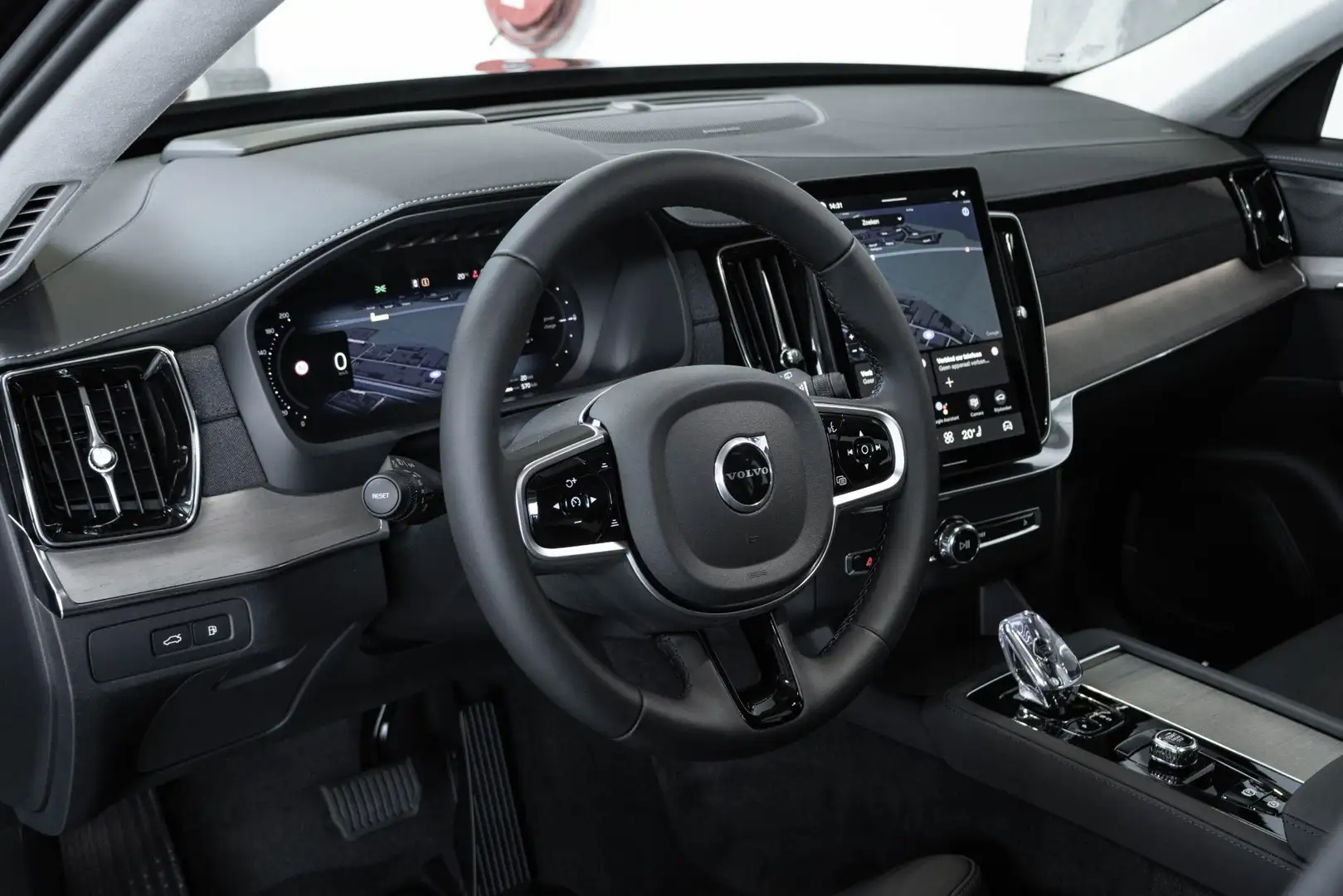 Volvo XC90 2.0 T8 Plug-in hybrid AWD Ultra Bright | Direct Be Zwart - 2