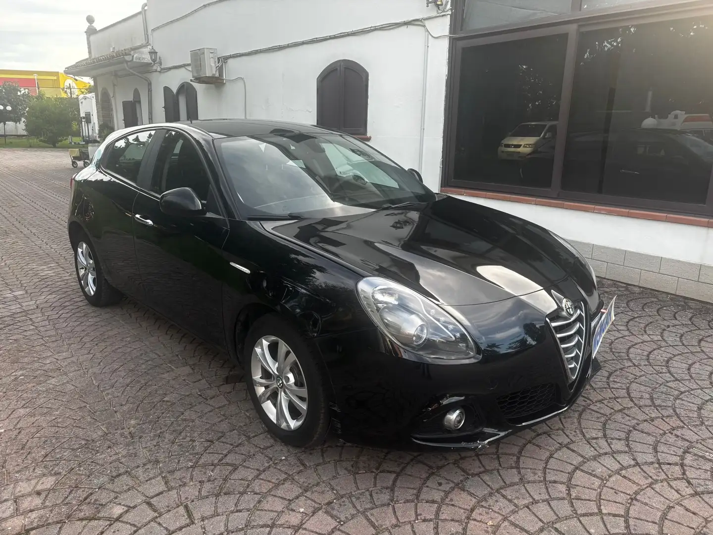 Alfa Romeo Giulietta Giulietta 1.6 jtdm Distinctiv IDONEA X NEOPATENTAT Noir - 2