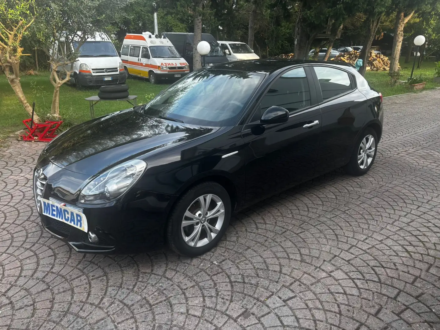 Alfa Romeo Giulietta Giulietta 1.6 jtdm Distinctiv IDONEA X NEOPATENTAT Noir - 1