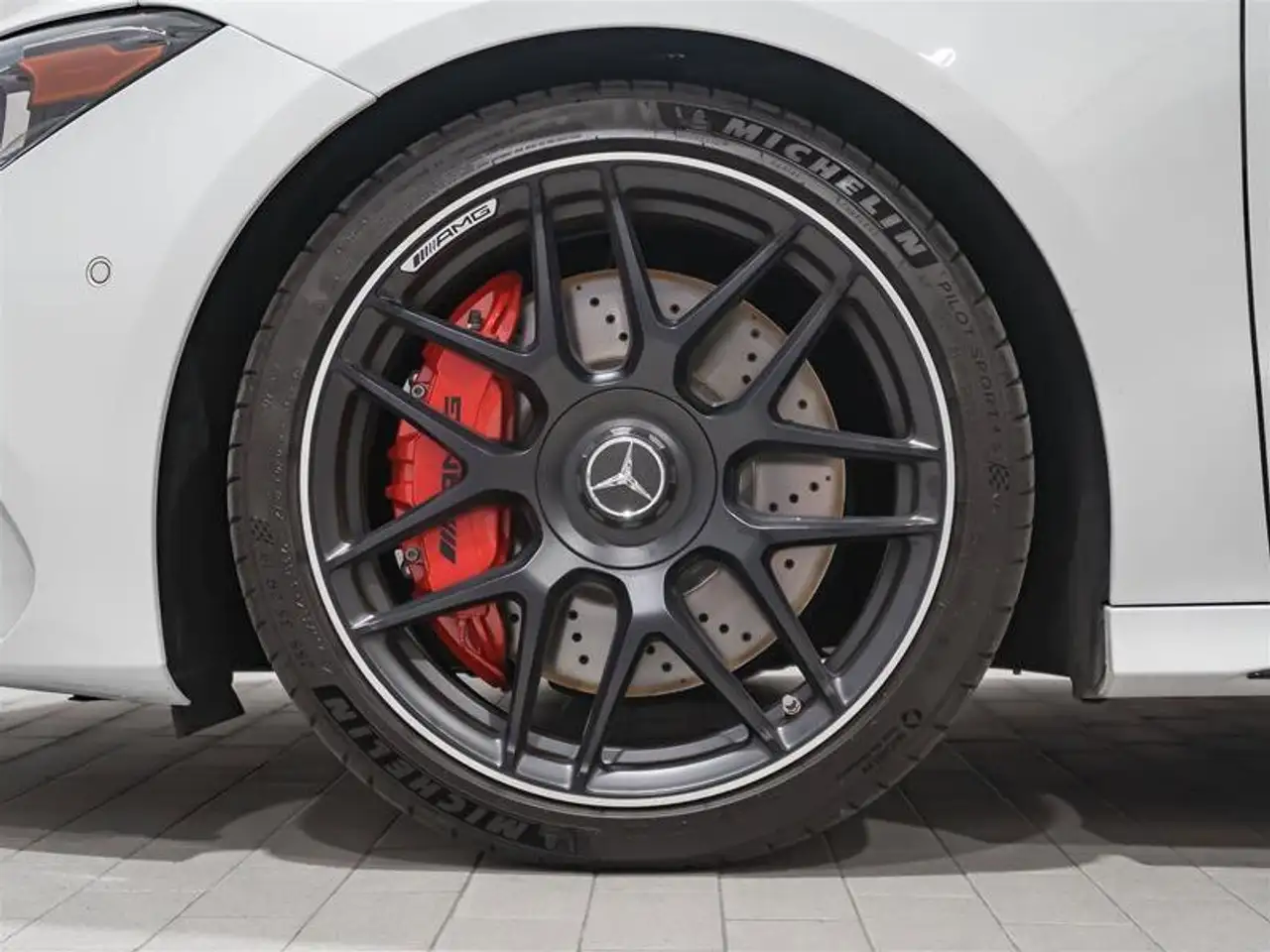Mercedes-Benz CLA снимка Mercedes-Benz CLA