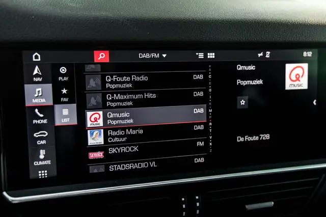 Porsche Cayenne view 15
